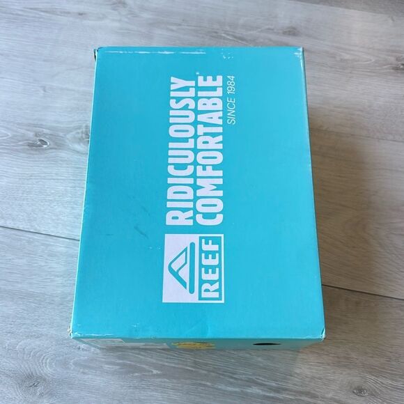 Reef Cushion Coast Size 7 Oatmeal NWT in Box - Picture 8 of 14